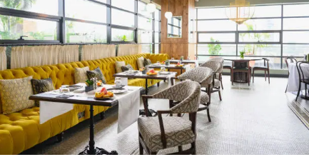 banquette seating